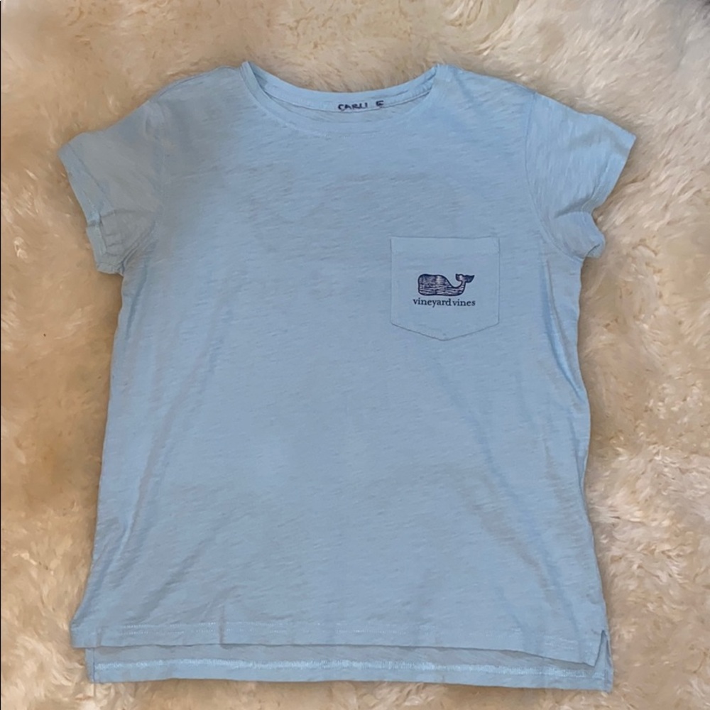 Vineyard vines tee